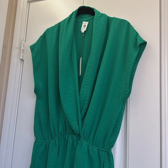 New Flawless Green Sleeveless Romper Size M - Picture 4 of 9
